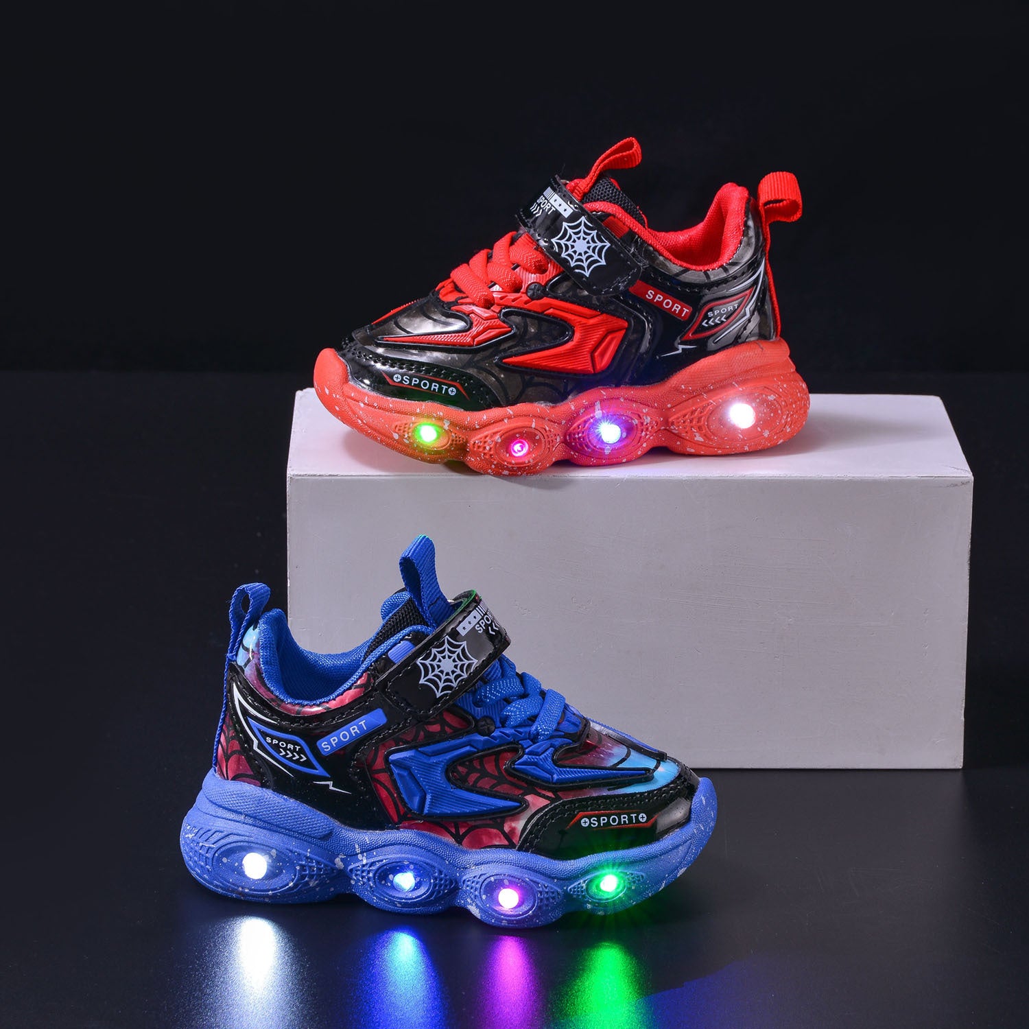 spring and autumn new children's sneaker LED luminous children's shoes 1-6 years old boys casual shoes children's shoes with lights