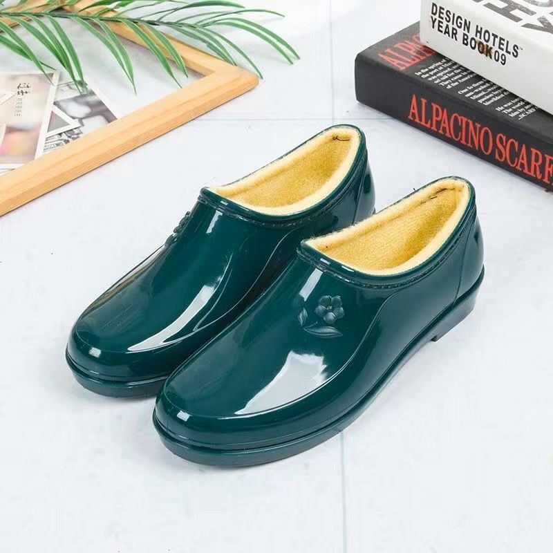 Thickened New Rain Boots Women's Four Seasons Yuanbao Shallow Water Shoes Middle-aged Short Tube Waterproof Non-slip fleece-lined Warm Rubber Rain Boots