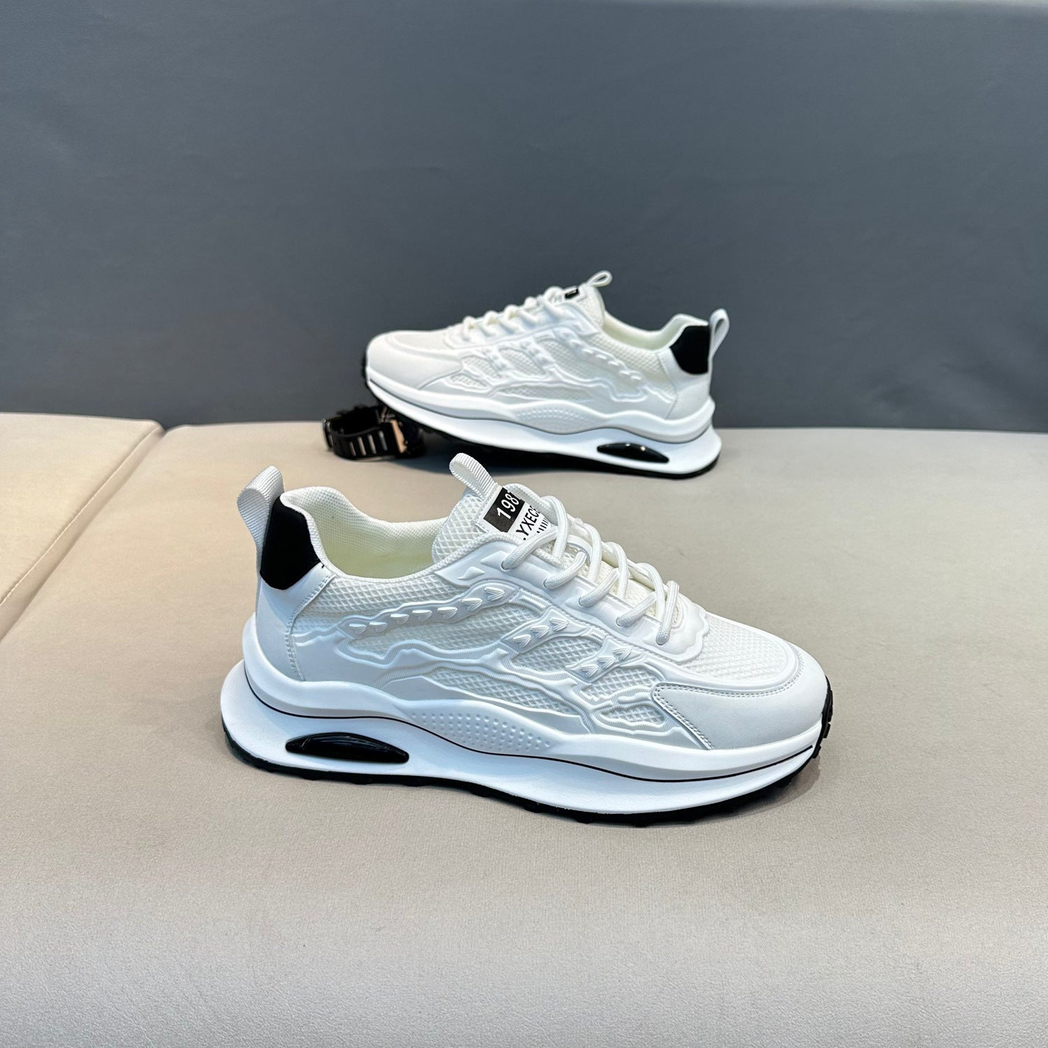 Mesh Men's Shoes Summer 2024 New Soft-Soled Breathable Shoes Versatile White Shoes Men's Casual Sports Shoes Trend