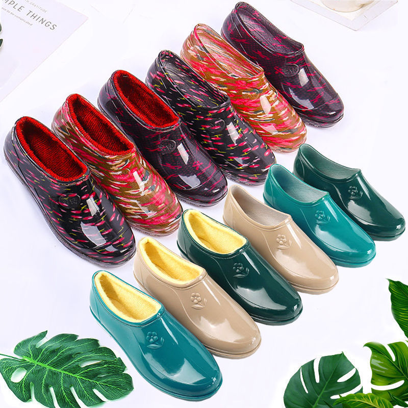 Thickened New Rain Boots Women's Four Seasons Yuanbao Shallow Water Shoes Middle-aged Short Tube Waterproof Non-slip fleece-lined Warm Rubber Rain Boots