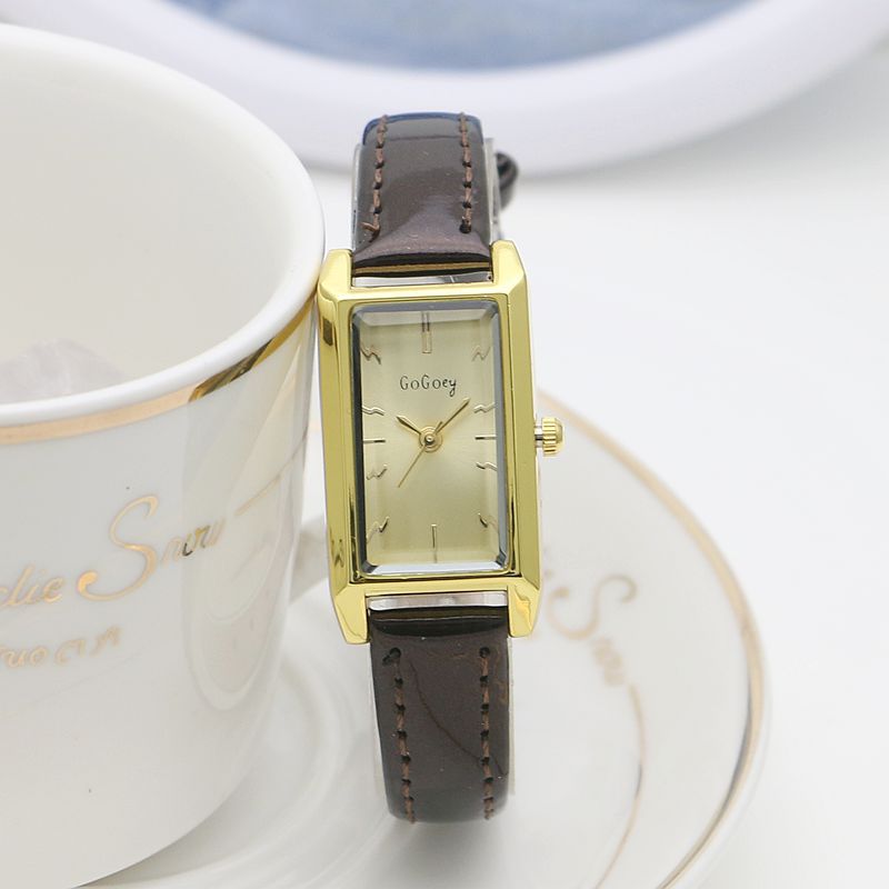 Small Rectangular Thin Strap Simple Women's Leather Strap Watch Trendy Leather Strap Watch Women's Quartz Watch .