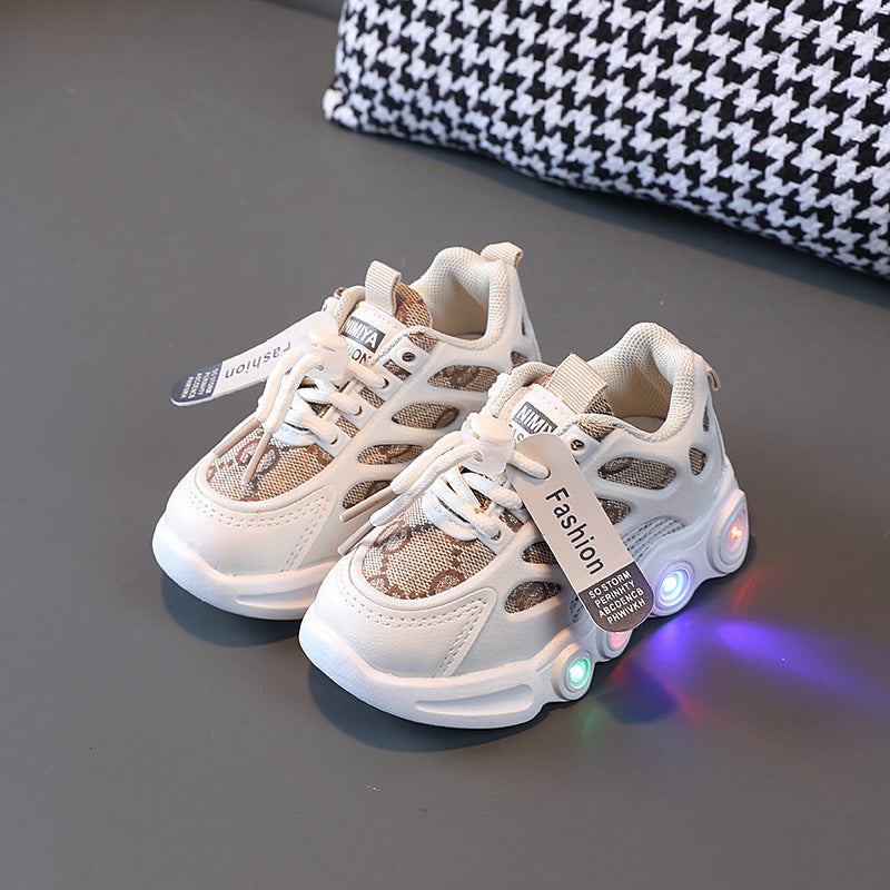 Children's Light-Up Shoes 2026 Spring and Autumn New Model for Boys and Girls Led Glowing Shoes for Young Children Fashionable Soft-Soled Sneakers