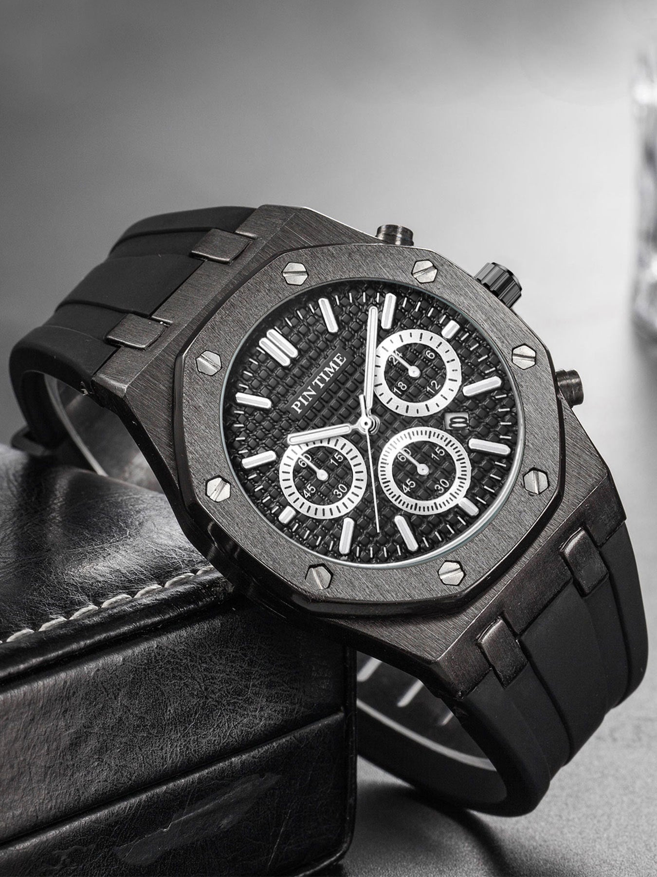 Men's Watches, Multi-Functional Sports Waterproof Men's Fashionable Casual Watches