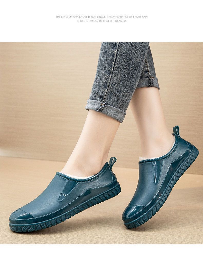 Thickened New Rain Boots Women's Four Seasons Yuanbao Shallow Water Shoes Middle-aged Short Tube Waterproof Non-slip fleece-lined Warm Rubber Rain Boots