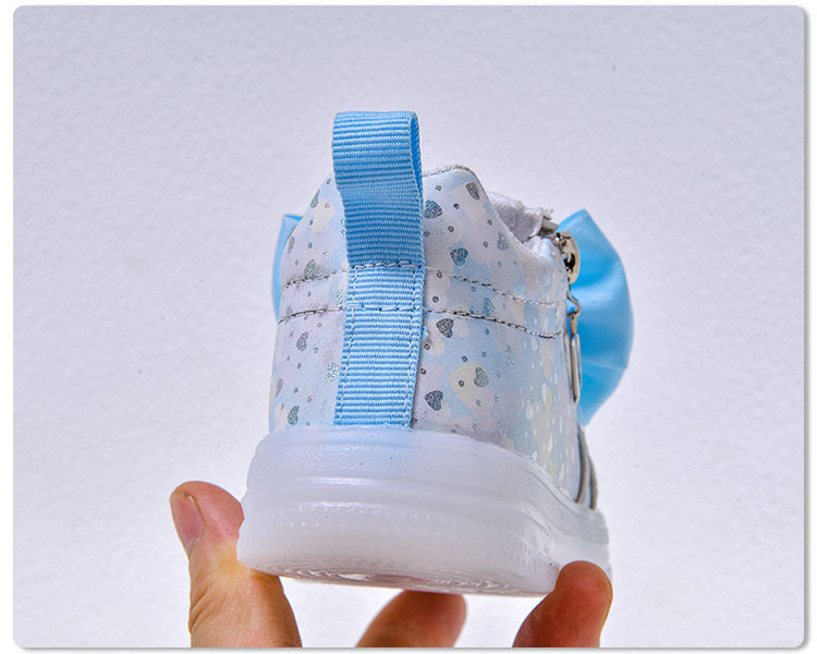 Spring and Autumn New Girls Princess LED Lighting Small and Medium Girls Casual Bow Sports Soft Sole Shoes Factory Outlet