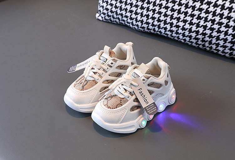 Children's Light-Up Shoes 2026 Spring and Autumn New Model for Boys and Girls Led Glowing Shoes for Young Children Fashionable Soft-Soled Sneakers