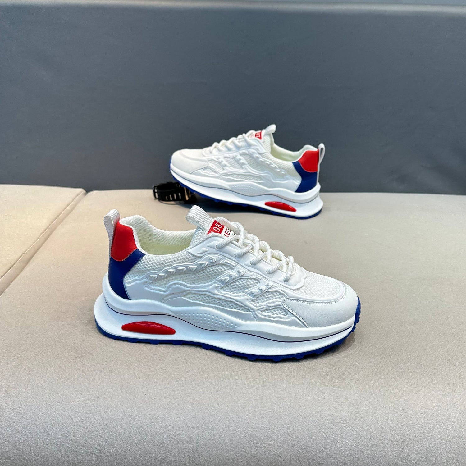 Mesh Men's Shoes Summer 2024 New Soft-Soled Breathable Shoes Versatile White Shoes Men's Casual Sports Shoes Trend