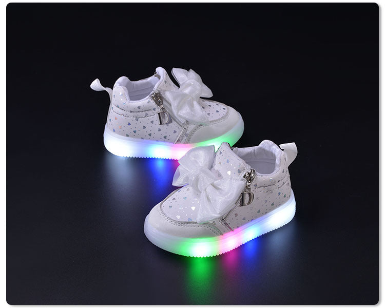 Spring and Autumn New Girls Princess LED Lighting Small and Medium Girls Casual Bow Sports Soft Sole Shoes Factory Outlet