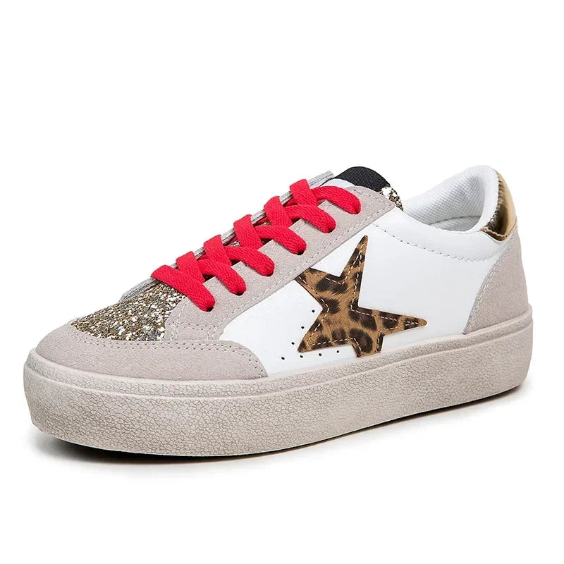 Women's Shoes Autumn 2025 New Lightweight Board Shoes Anti Slip Soft Sole Walking Thick Sole Casual and Fashionable White Shoes