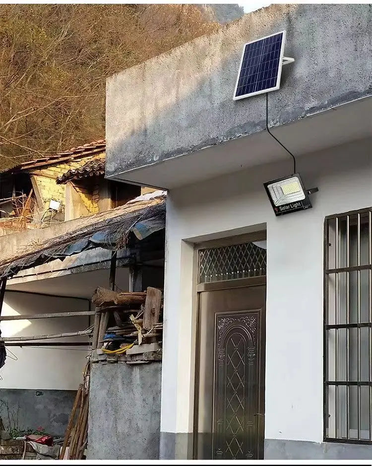Solar Flood Lights 50-500W Solar Powered Spotlight Outdoor Waterproof IP67 Villa Street Lighting Adjustable Angle Remote Control