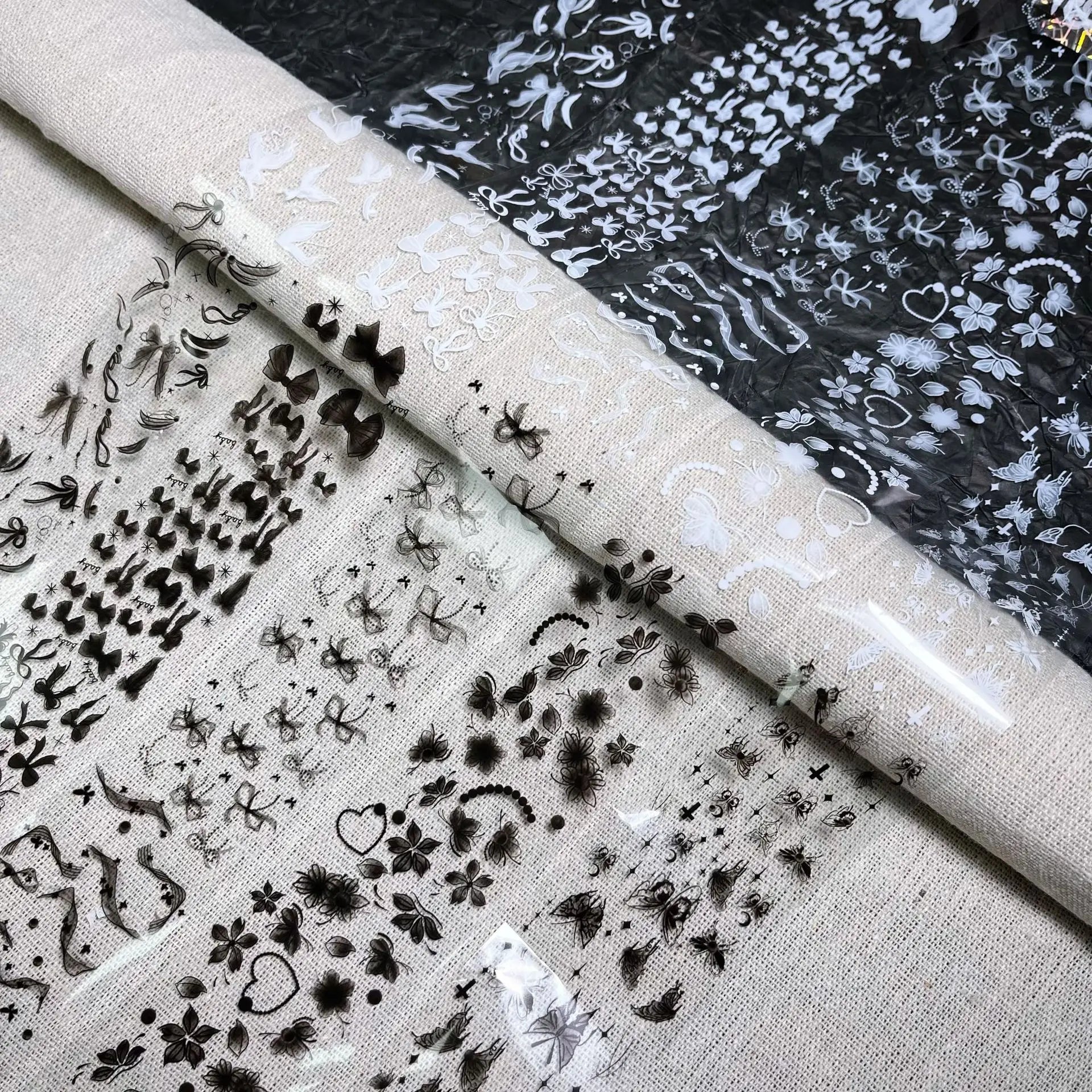 1 Box Black White Strapes Nail Foils for Transfer Paper Bowknot Flowers Nails Wraps Denim Plaid Nail Art Decorations